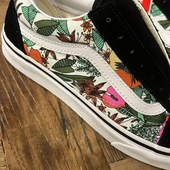 🌴 VANS OLD SKOOL IN Women – Multi Tropic/Black/True White NWT - Picture 6 of 8